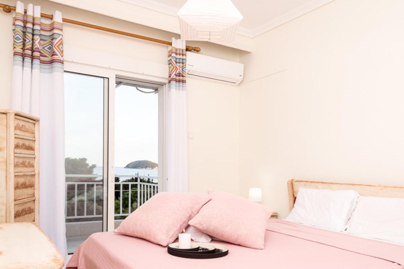 Opalio Seaview Apartment PalaiónTsiflíkion 外观 照片
